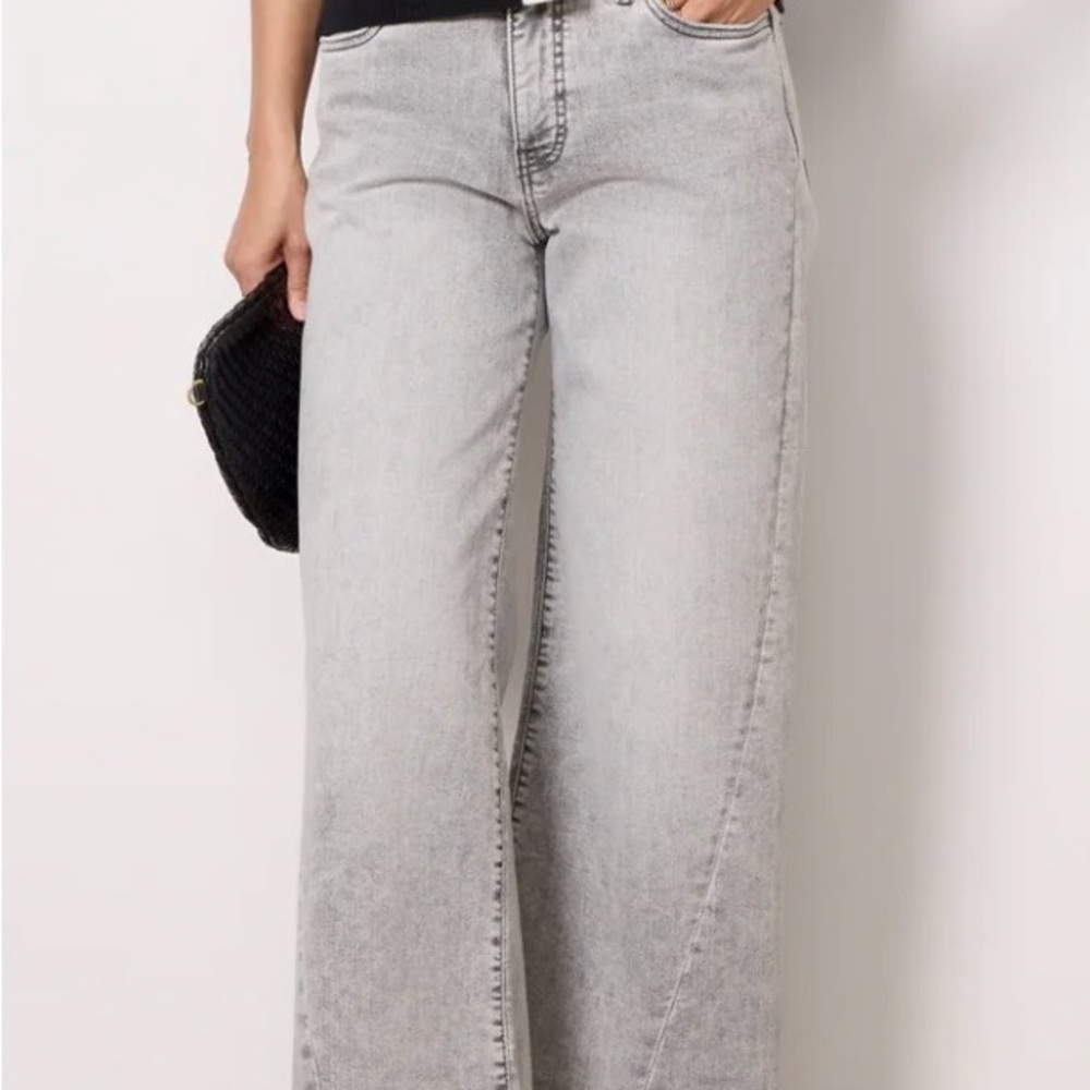 Kut from the Kloth Meg with Seam Detail Gray Wash Size 6